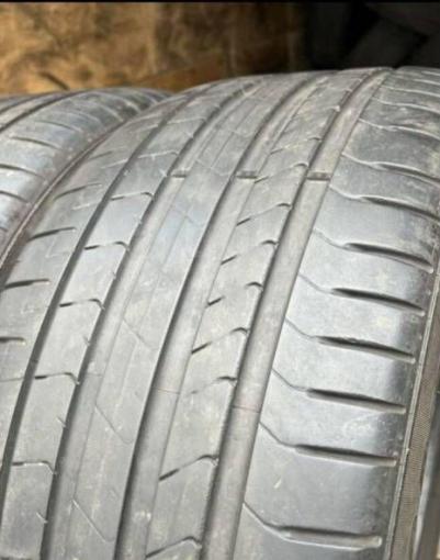 Pirelli P Zero PZ4 255/40 R21