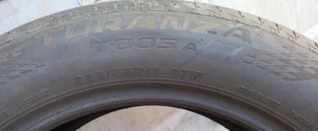 Bridgestone Turanza T005A 225/55 R17