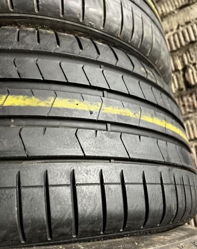 Pirelli P Zero PZ4 255/35 R19