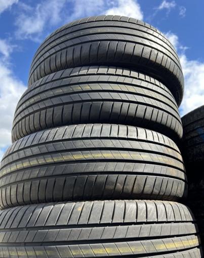 Bridgestone Turanza T005 235/65 R17