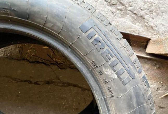 Pirelli Winter Sottozero II 235/45 R18