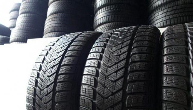 Pirelli Winter Sottozero 3 235/45 R18