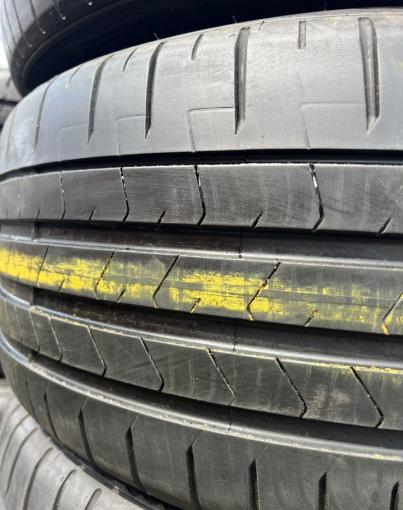 Pirelli P Zero PZ4 235/35 R20