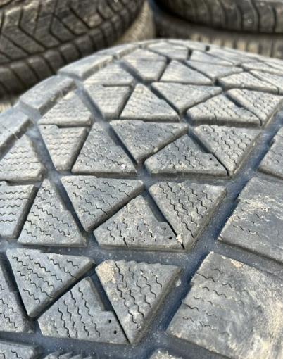 Bridgestone Blizzak DM-V2 285/50 R20