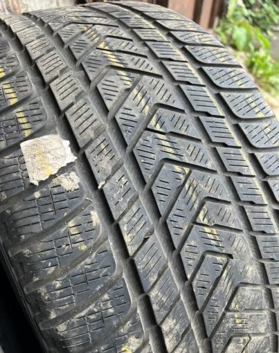 Pirelli Scorpion Winter 325/35 R22