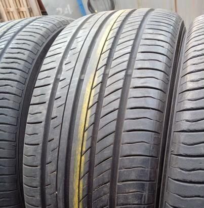 Yokohama Advan dB V552 225/50 R17 H