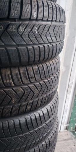 Pirelli Winter Sottozero 3 235/55 R18 V