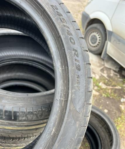 Pirelli P Zero PZ4 245/40 R19