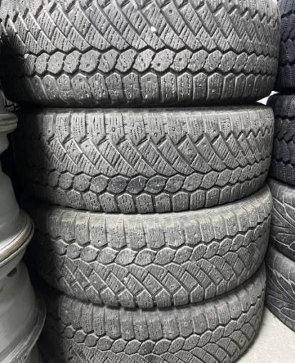 Continental ContiIceContact 235/65 R17