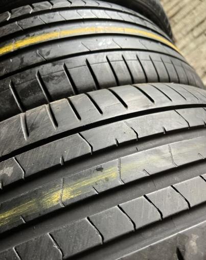 Pirelli P Zero PZ4 235/50 R19