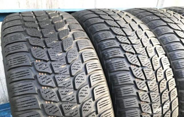 Bridgestone Blizzak LM-25 235/60 R17