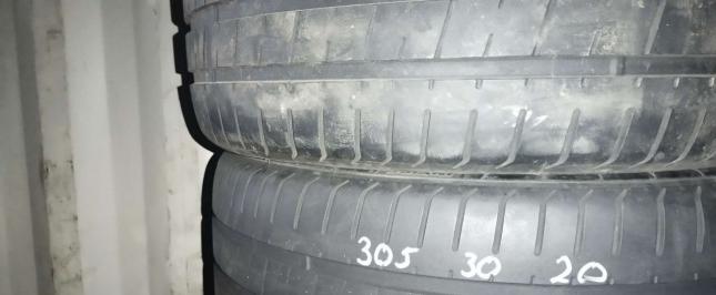 Pirelli P Zero 305/30 R20