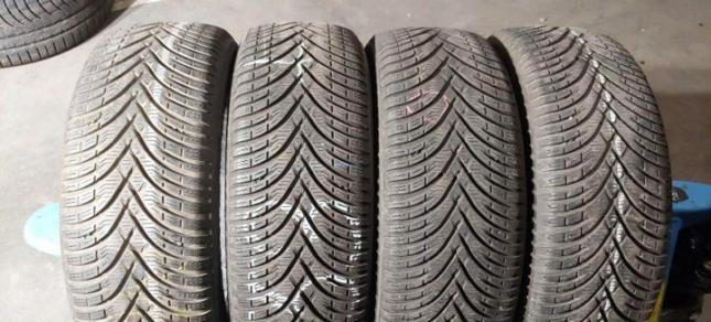 Kleber Krisalp HP3 215/60 R16