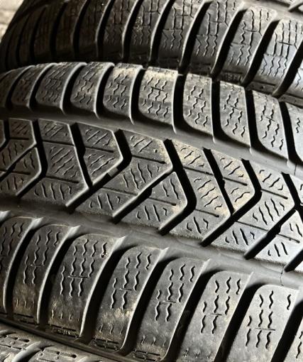 Pirelli Winter Sottozero 3 225/50 R17