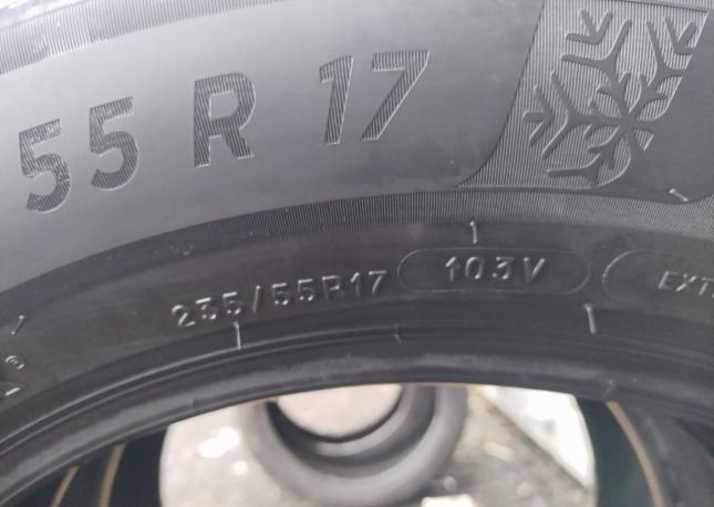 Michelin Pilot Alpin 5 235/55 R17