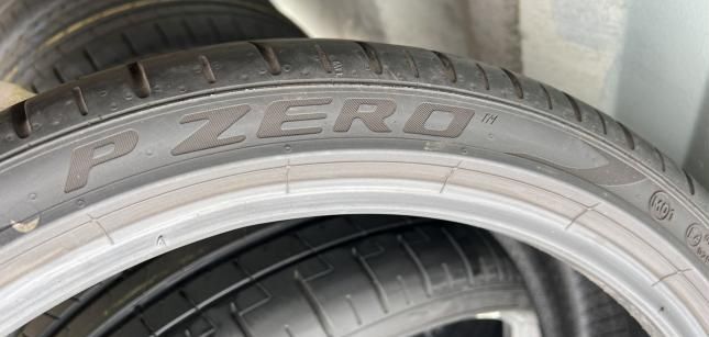 Pirelli P Zero PZ4 235/50 R19