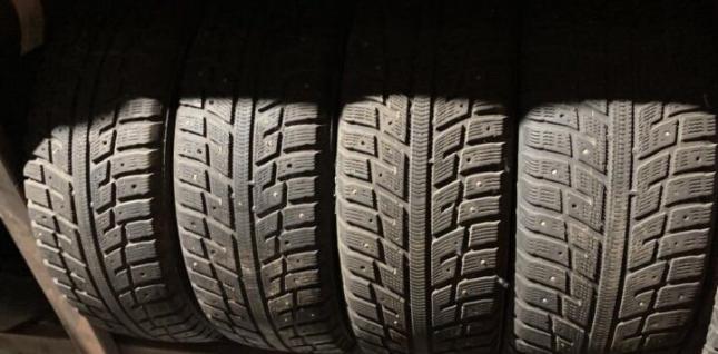 Kumho I&#39;Zen KW22 225/55 R17