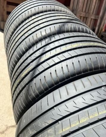 Bridgestone Alenza 001 295/35 R21