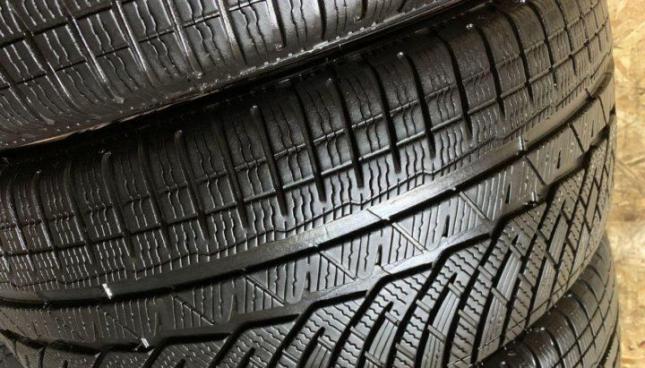 Michelin Pilot Alpin 4 235/55 R17