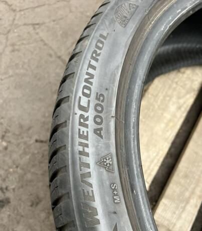 Bridgestone Weather Control A005 225/45 R19