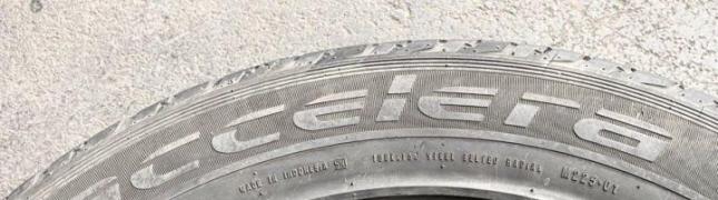 Accelera Iota 275/40 R20