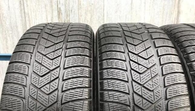 Pirelli Scorpion Winter RFT 235/55 R19