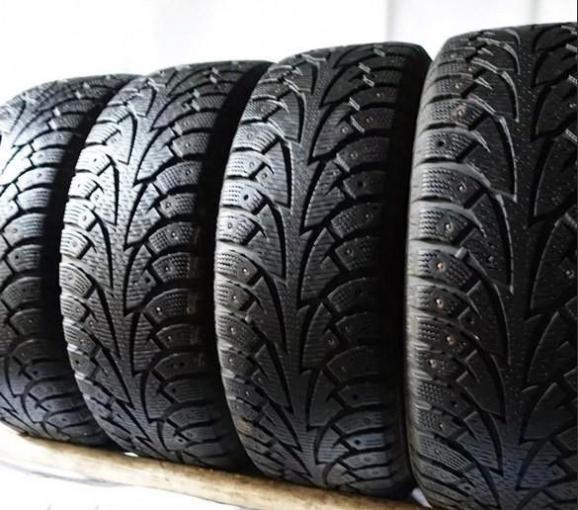 Hankook Winter I&#39;Pike W409 235/55 R17