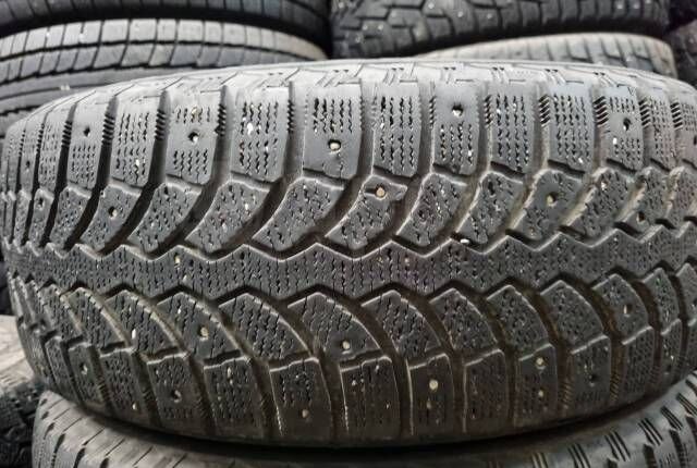 Bridgestone Blizzak Spike-01 255/50 R19