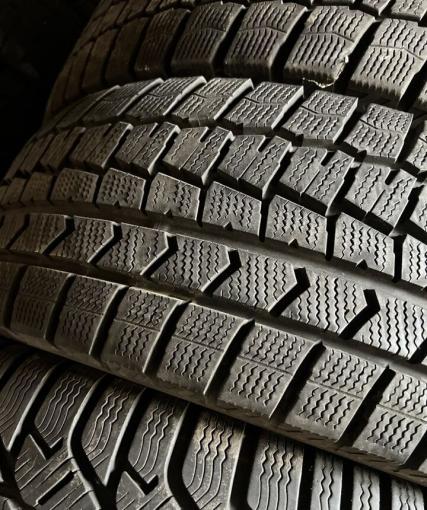 Dunlop Winter Maxx WM02 215/60 R16