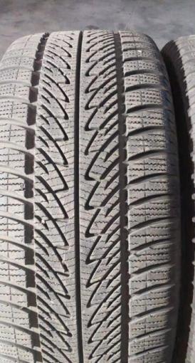 Goodyear UltraGrip 8 Performance 235/55 R18