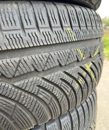 Michelin Pilot Alpin 4 235/55 R17