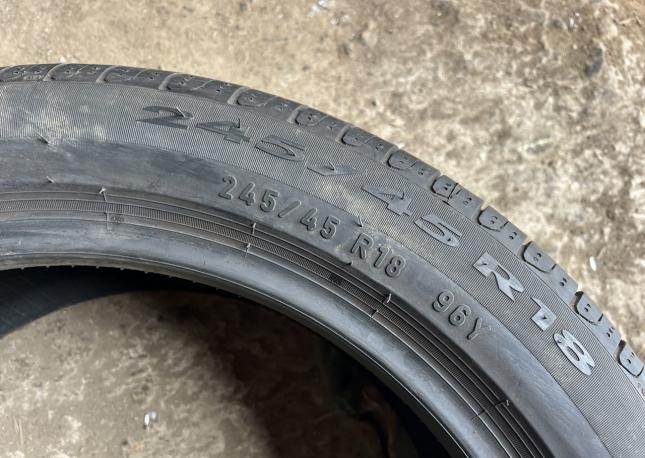 Pirelli Cinturato P7 245/45 R18