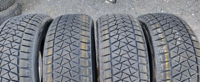 Bridgestone Blizzak DM-V2 235/55 R19 Q