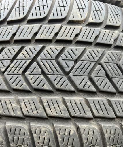 Pirelli Scorpion Winter 275/50 R20