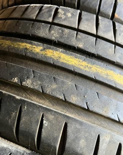 Michelin Pilot Sport 4 215/55 R17