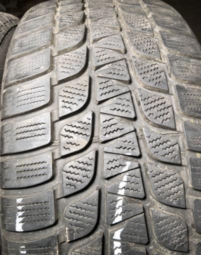 Bridgestone Blizzak LM-25 225/50 R17