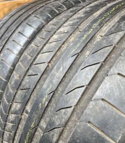 Continental ContiSportContact 5P 285/35 R21