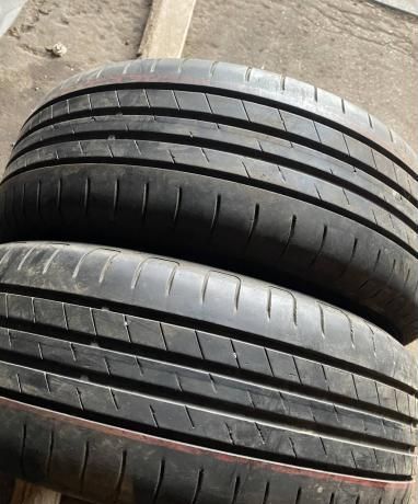 Goodyear EfficientGrip 235/55 R18
