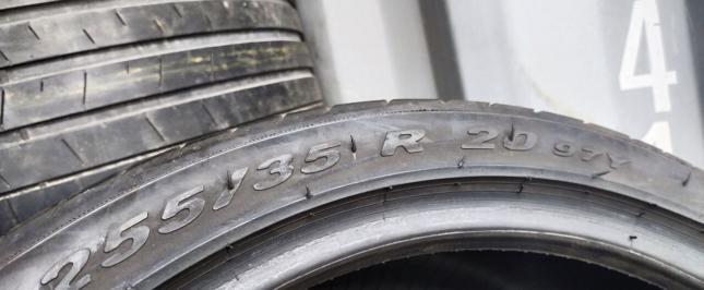 Pirelli P Zero 255/35 R20 Y