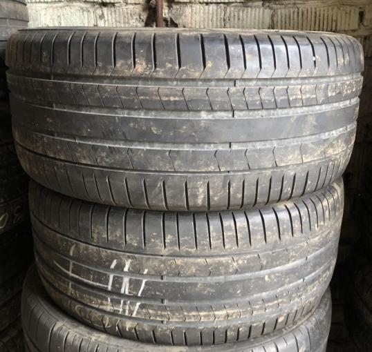 Pirelli P Zero PZ4 275/35 R21