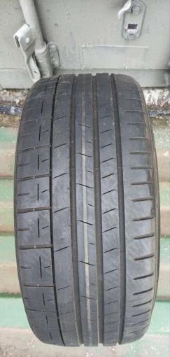 Pirelli P Zero PZ4 235/35 R19