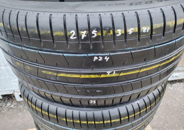 Pirelli P Zero PZ4 275/35 R21 п╦ 315/30 R21