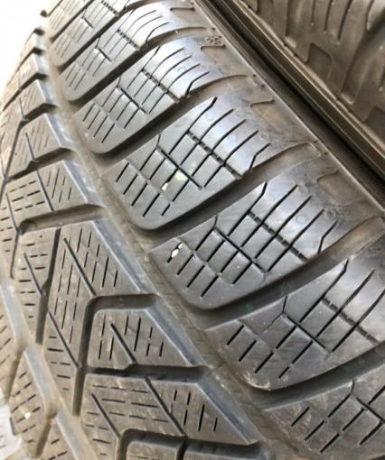 Pirelli Scorpion Winter 215/65 R17 V