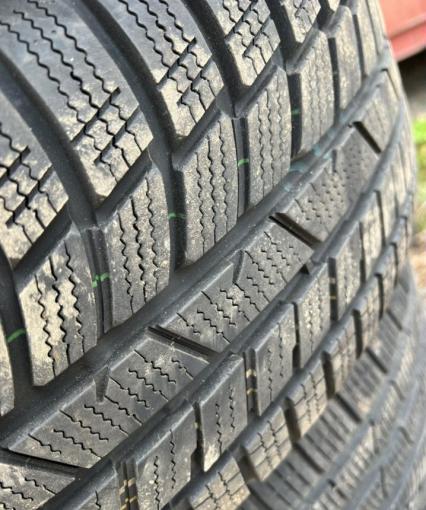 Toyo Snowprox S954 225/55 R19