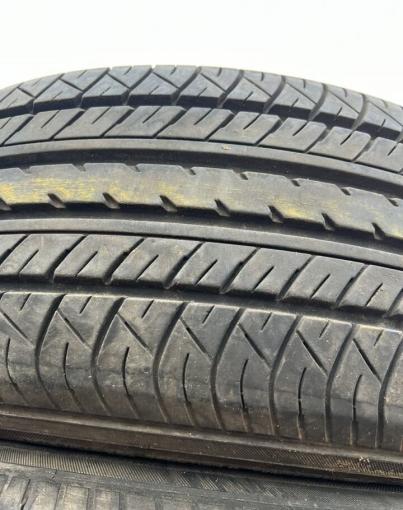 Yokohama dB Decibel E70B 215/60 R16