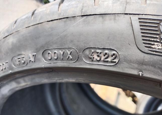 Michelin Pilot Sport 4 S 305/30 R21