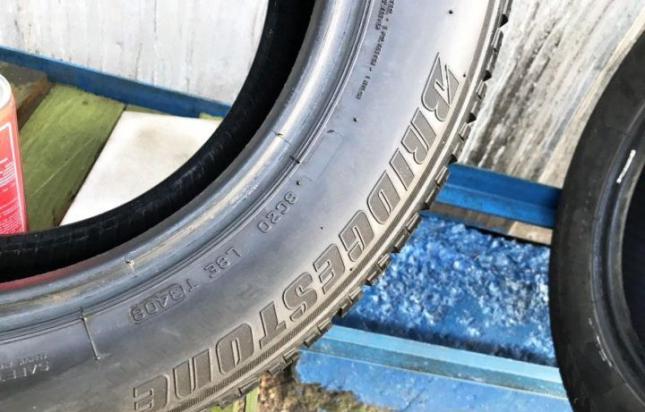 Bridgestone Blizzak LM-25 235/60 R17