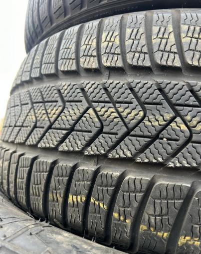 Pirelli Winter Sottozero 3 255/35 R21