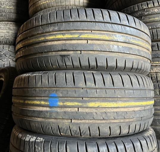 Michelin Pilot Sport 4 215/55 R17