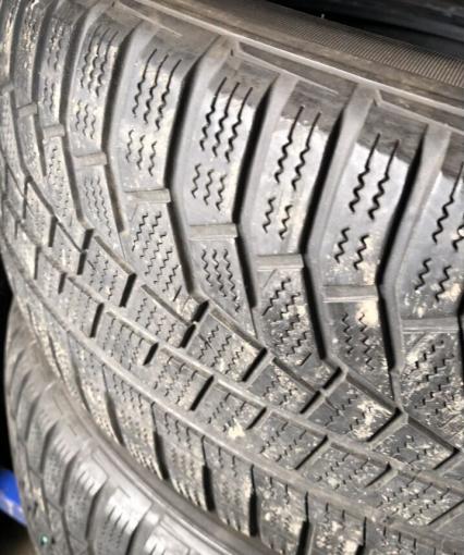Hankook Winter I&#39;Cept Evo2 W320A SUV 235/55 R18